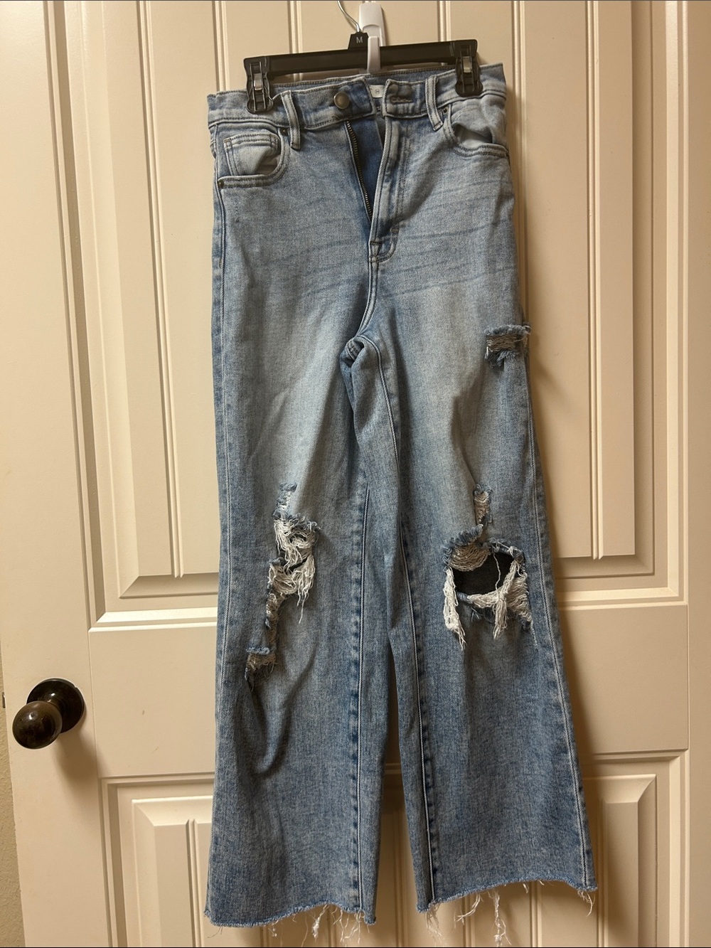 Altar’d State Hidden Los Angeles Distressed Light Wash Jeans Size 24
